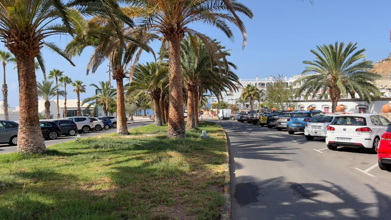 Seafront Playa Del Cura Apartment Luaran gambar